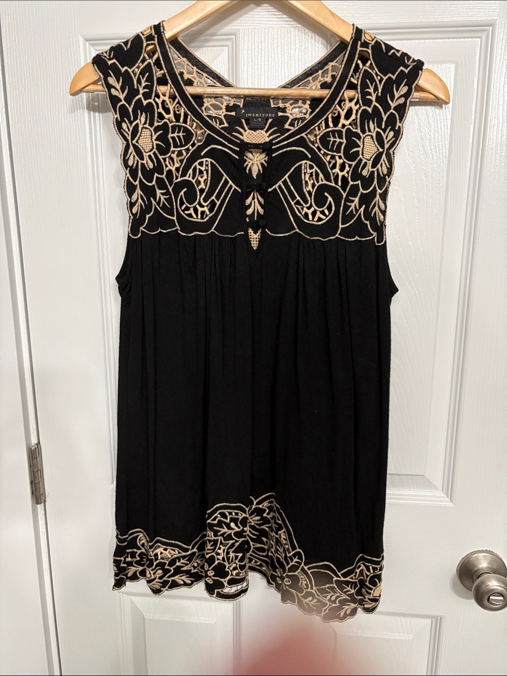 Kensie Black Tank with Cream Floral Embroidery
